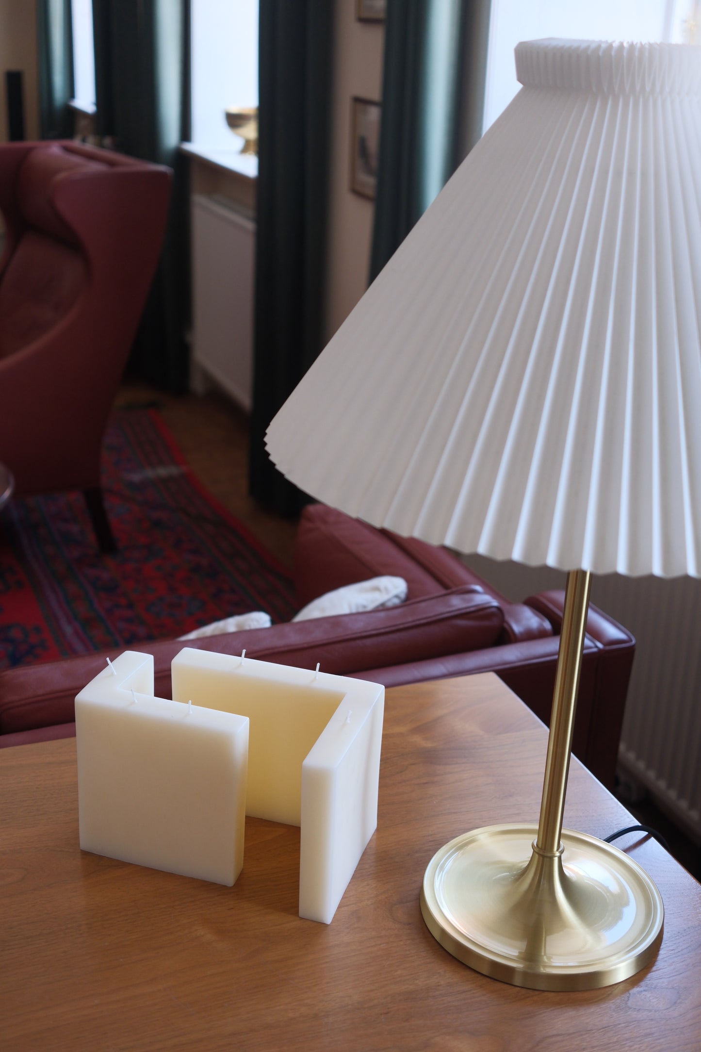 Signature Candle - by Josep Louis Xuclá