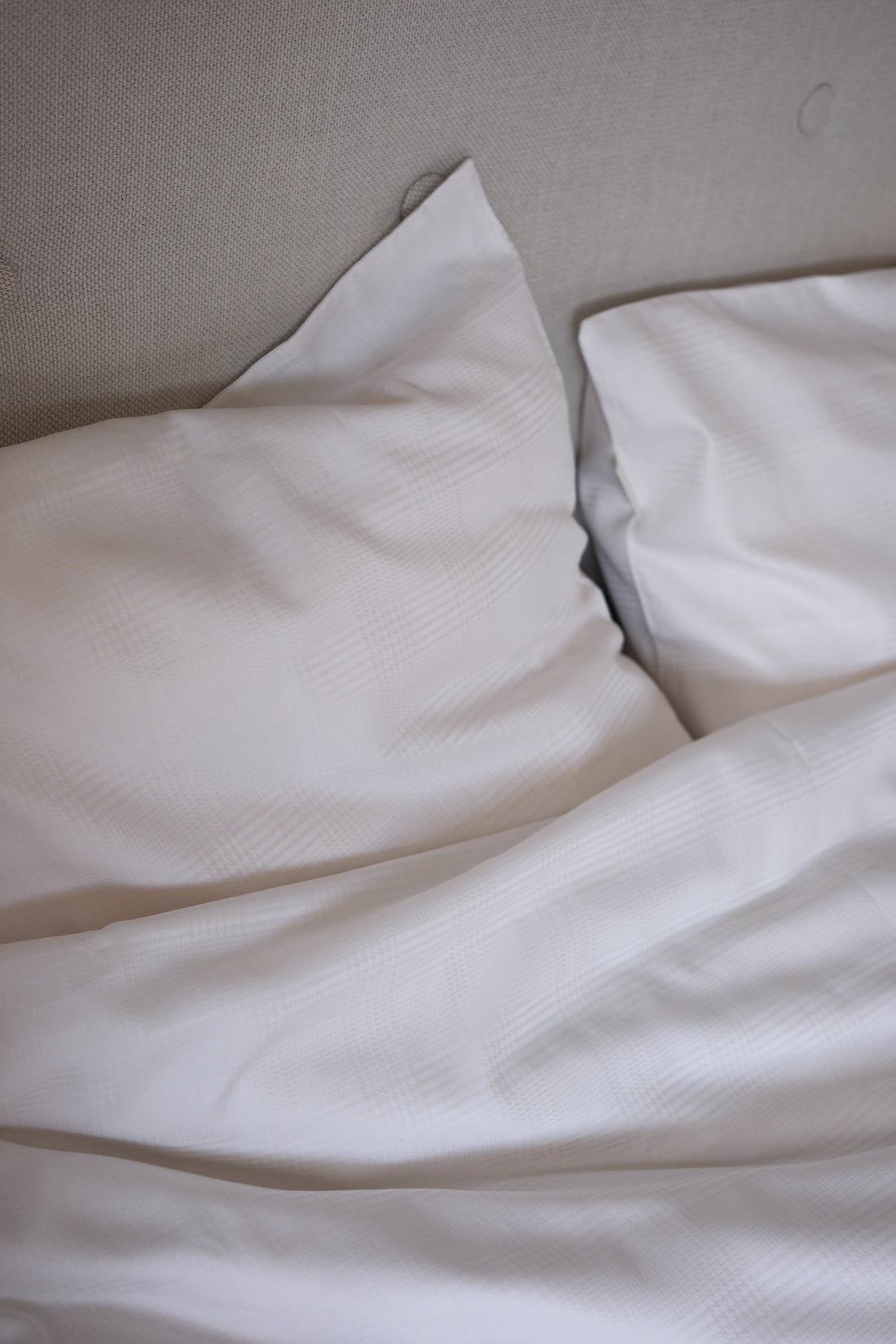 Chess Prince of Wales check pillowcase in ivory cotton — SALME bedding